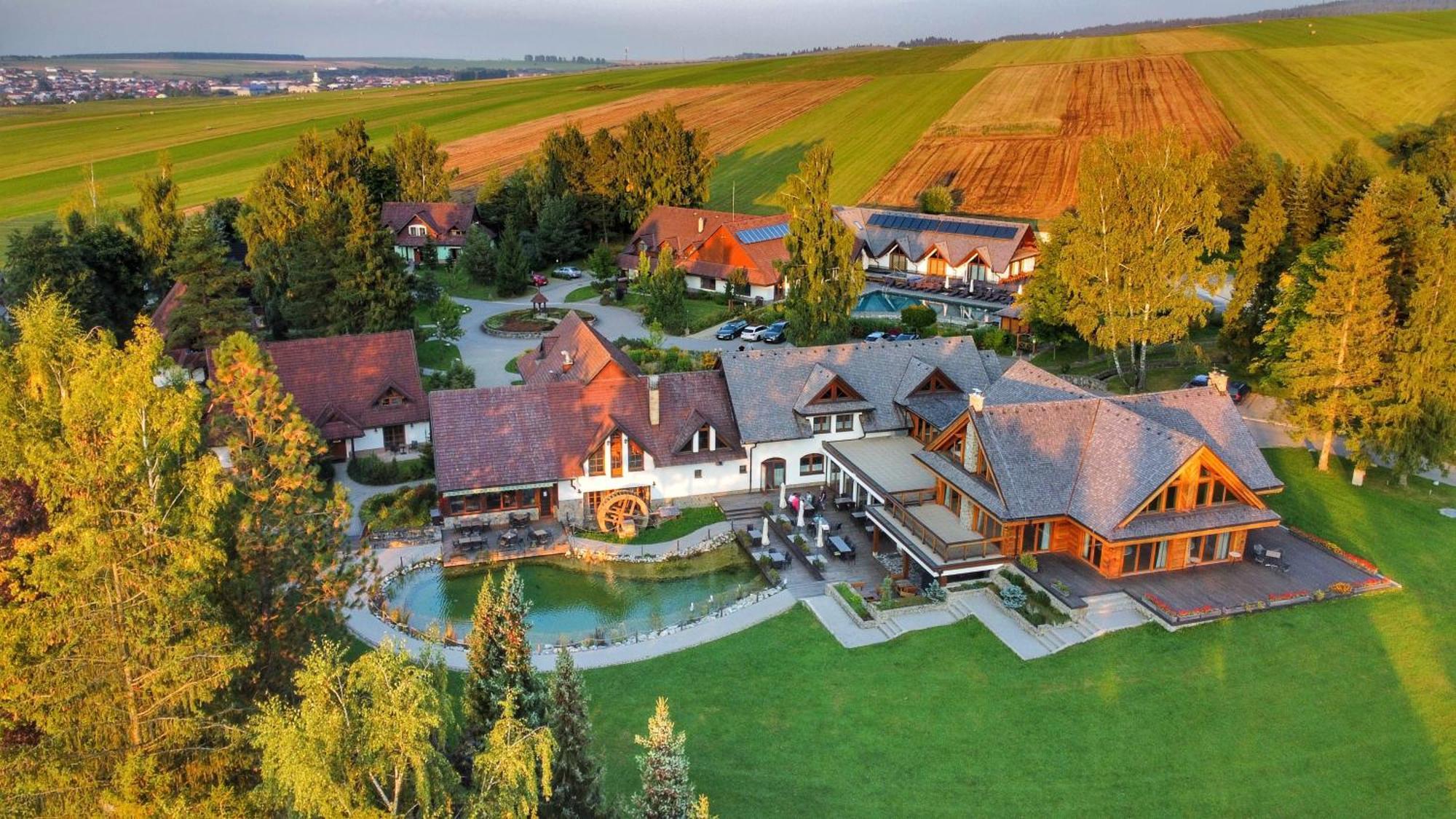 Oravsky Haj Garden Hotel & Resort Trstena Luaran gambar